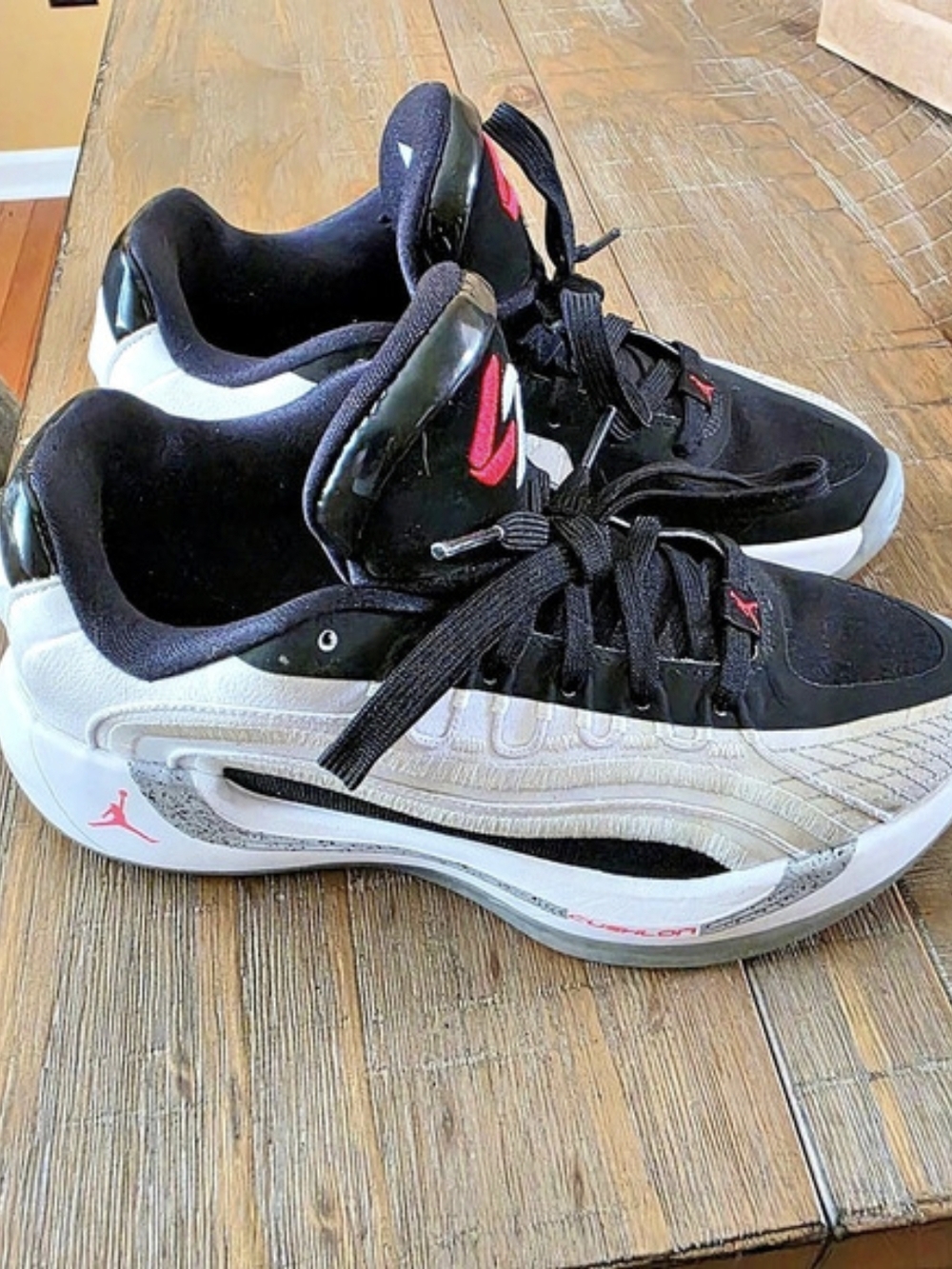 Jordan Luka 4 Basketball Sneakers Boys US 3.5